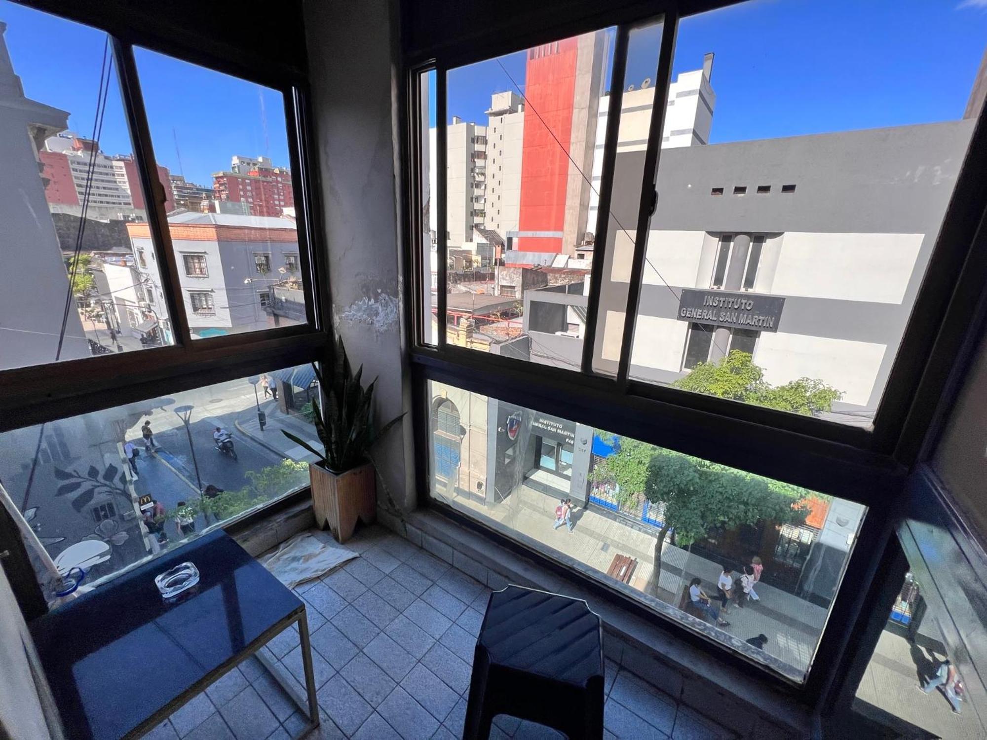 Apartamento Sobre 25 de mayo a la par de McDonald's y Mostaza  San Miguel de Tucumán Exterior foto